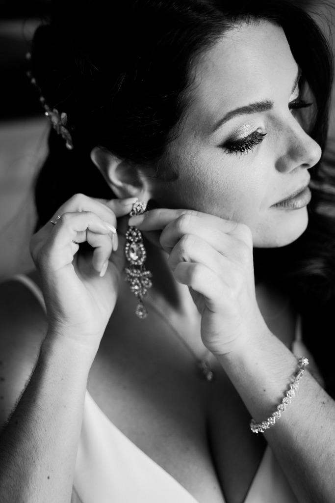 Las Vegas Bride adds the finishing touches for her wedding look